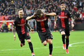 米乐m6官网-包含勒沃库森队主场战胜对手，保持不败势头的词条