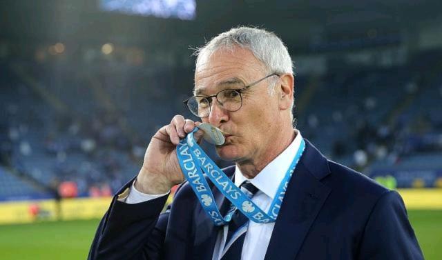 包含伯明翰城主教练赞扬球员拼搏精神的词条